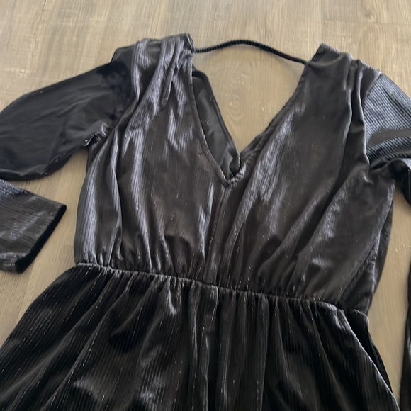 Black Velvet Romper - Picture 5 of 7